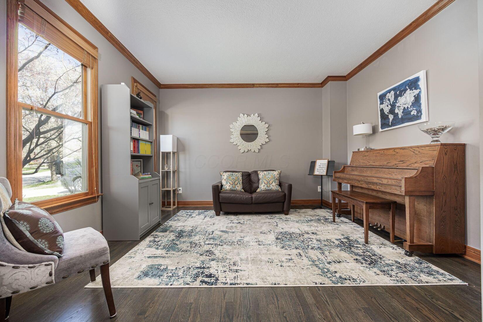 6707 Meadow Glen Drive, Westerville, Ohio image 13