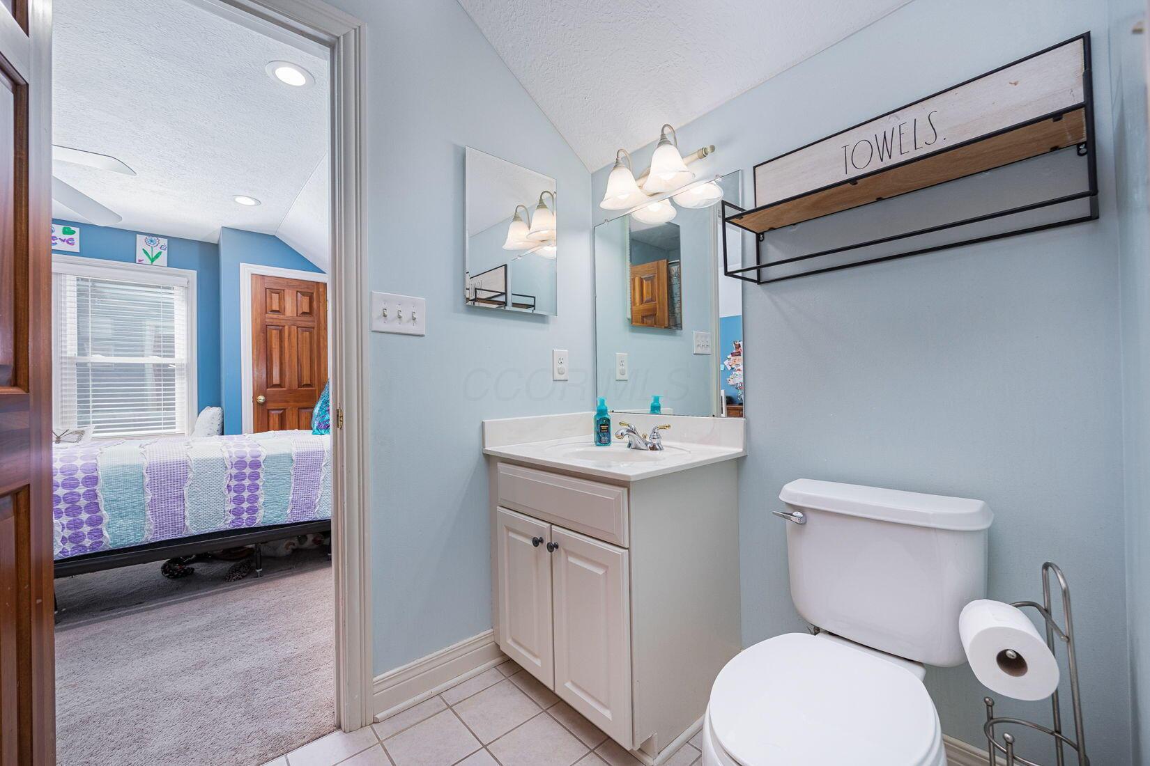 6707 Meadow Glen Drive, Westerville, Ohio image 47