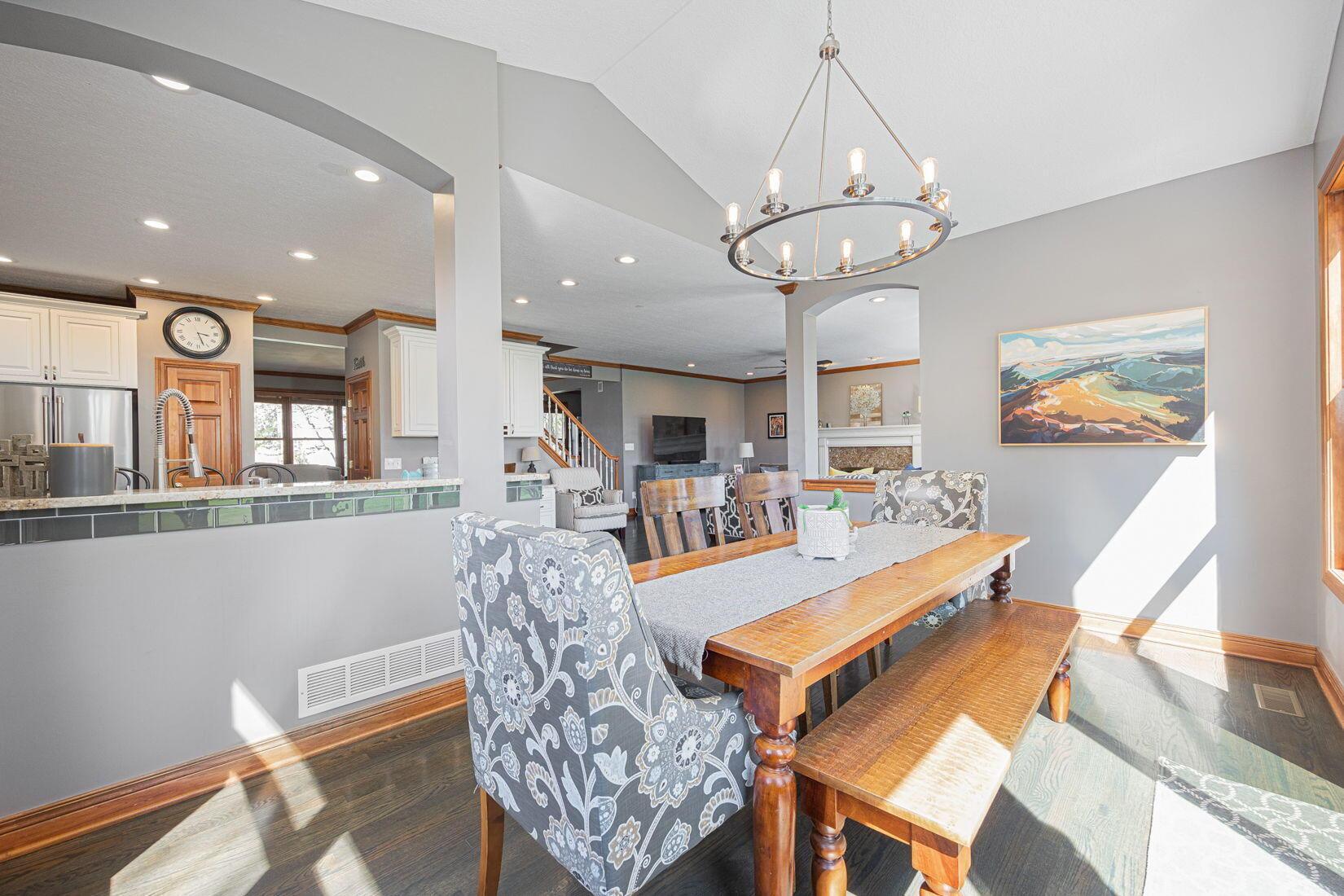 6707 Meadow Glen Drive, Westerville, Ohio image 28