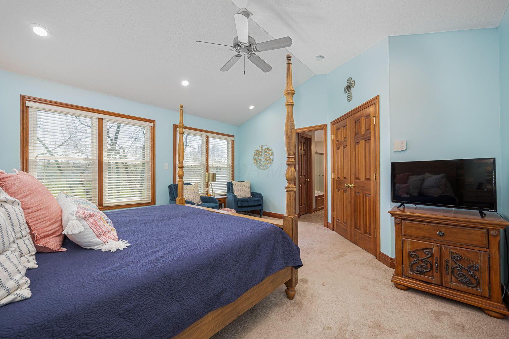 6707 Meadow Glen Drive, Westerville, Ohio image 35