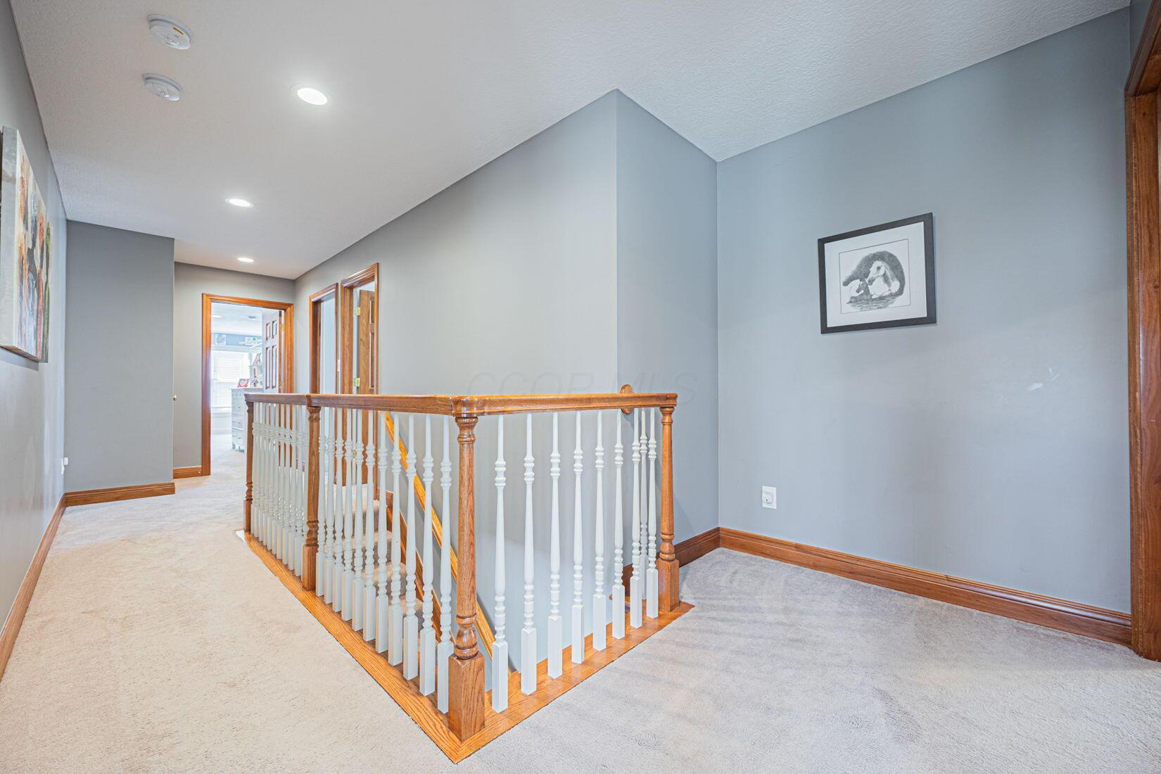 6707 Meadow Glen Drive, Westerville, Ohio image 39