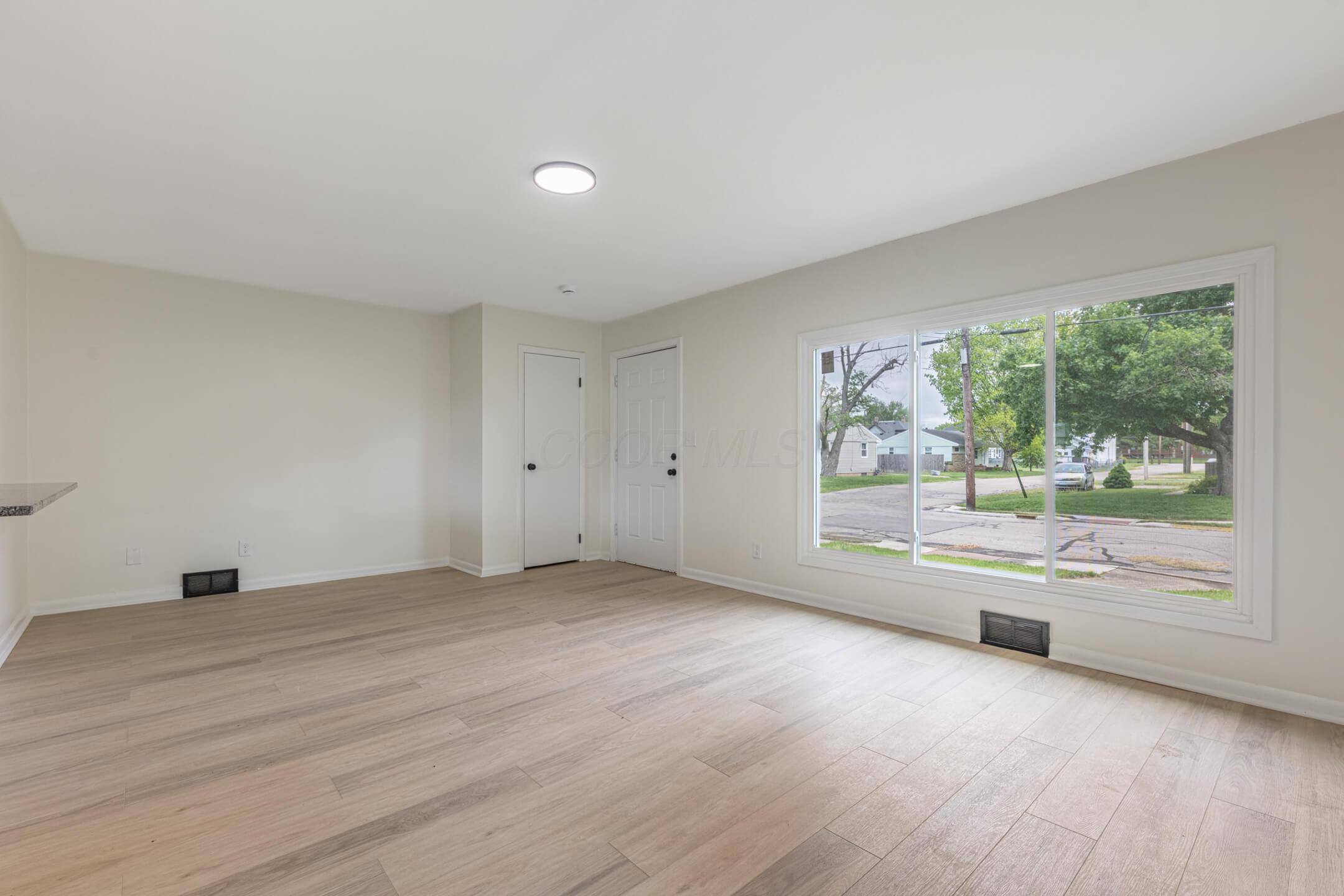 812 S Walnut Street