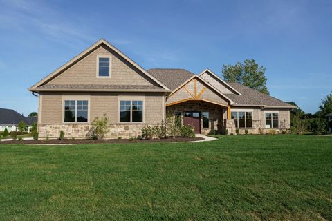 Photo of 9882 Saddle Creek Trail, Centerville, OH 45458 (MLS # 226016136)