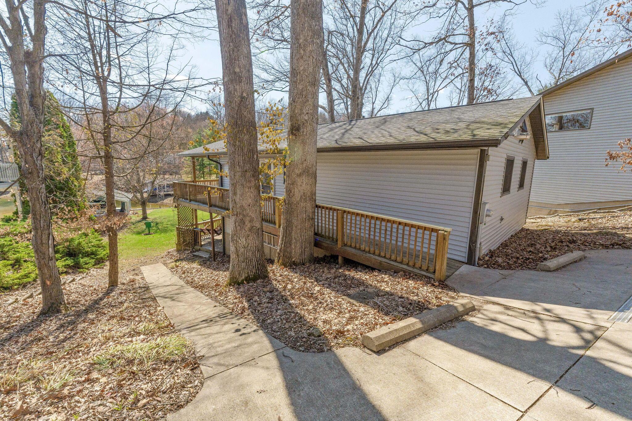 323 Greenacre Drive, Howard, Ohio image 10