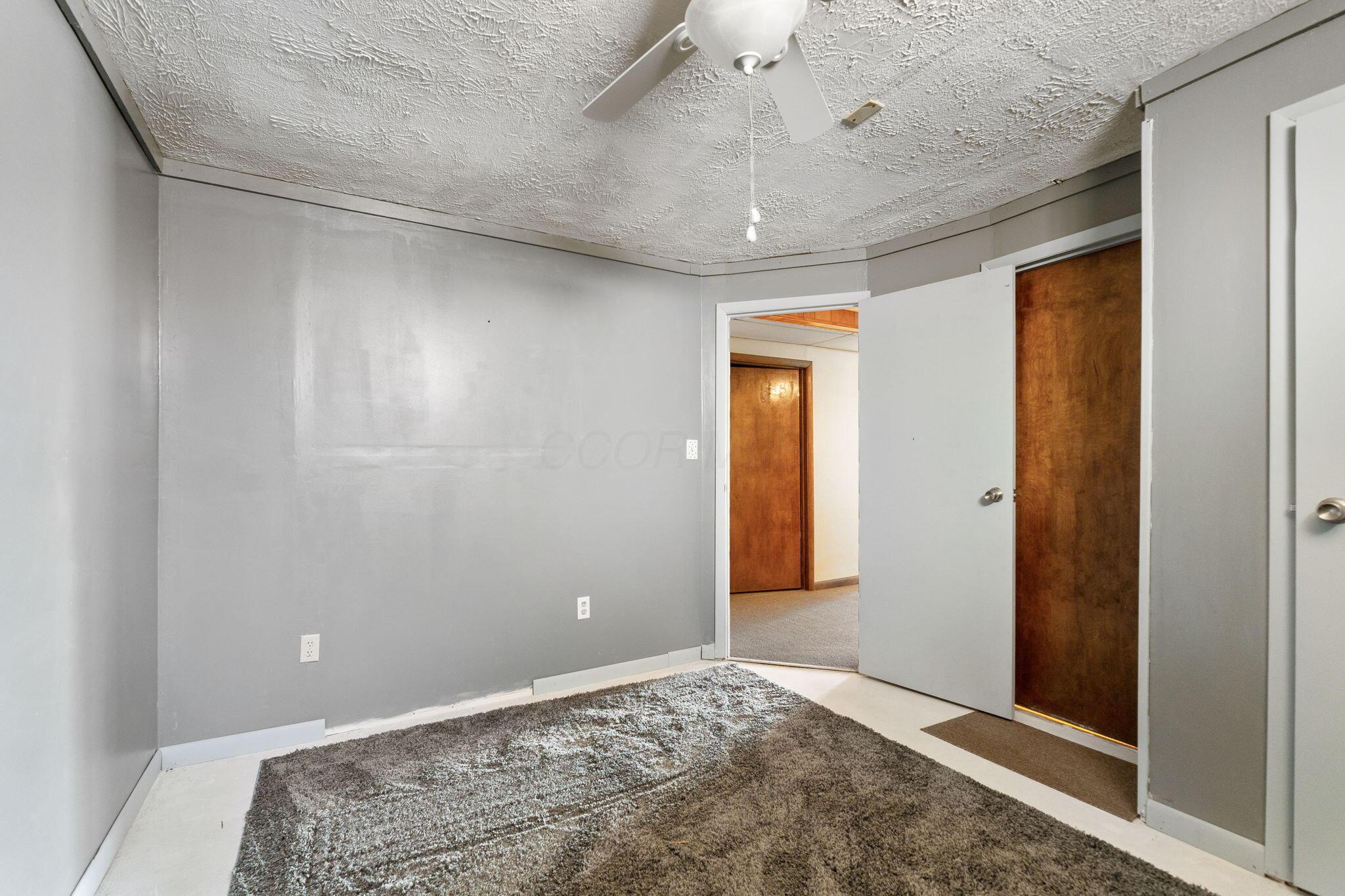 323 Greenacre Drive, Howard, Ohio image 45