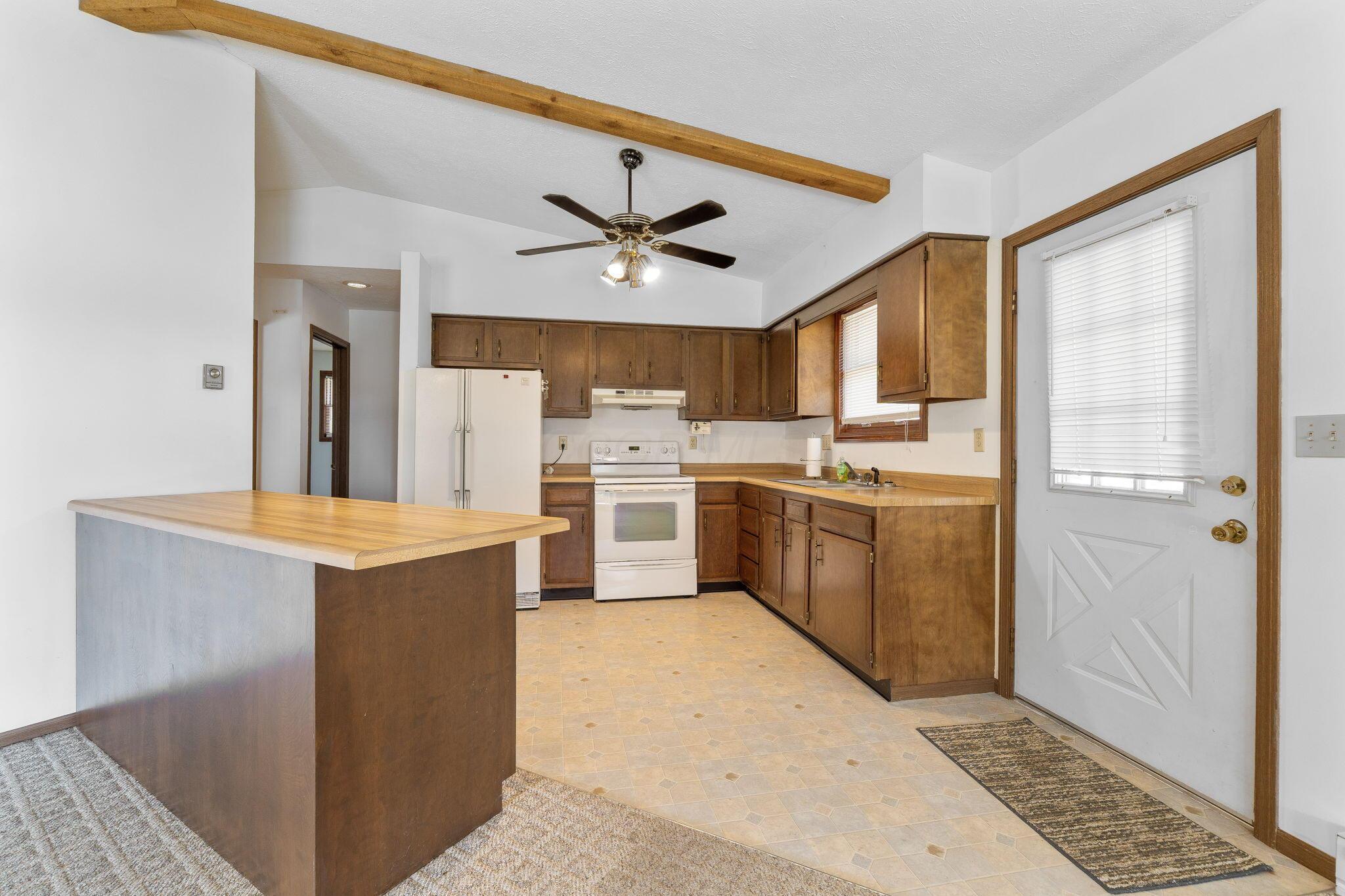 323 Greenacre Drive, Howard, Ohio image 20