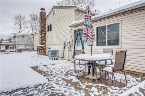 Tiny photo for 3098 Bennington Avenue, Columbus, OH 43231 (MLS # 225044848)