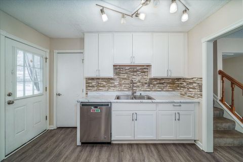 Tiny photo for 3098 Bennington Avenue, Columbus, OH 43231 (MLS # 225044848)