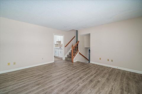 Tiny photo for 3098 Bennington Avenue, Columbus, OH 43231 (MLS # 225044848)