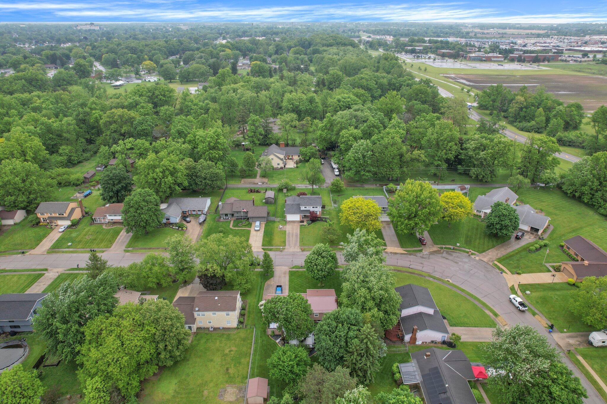 1200 Chanteloup Drive, Marion, Ohio image 40