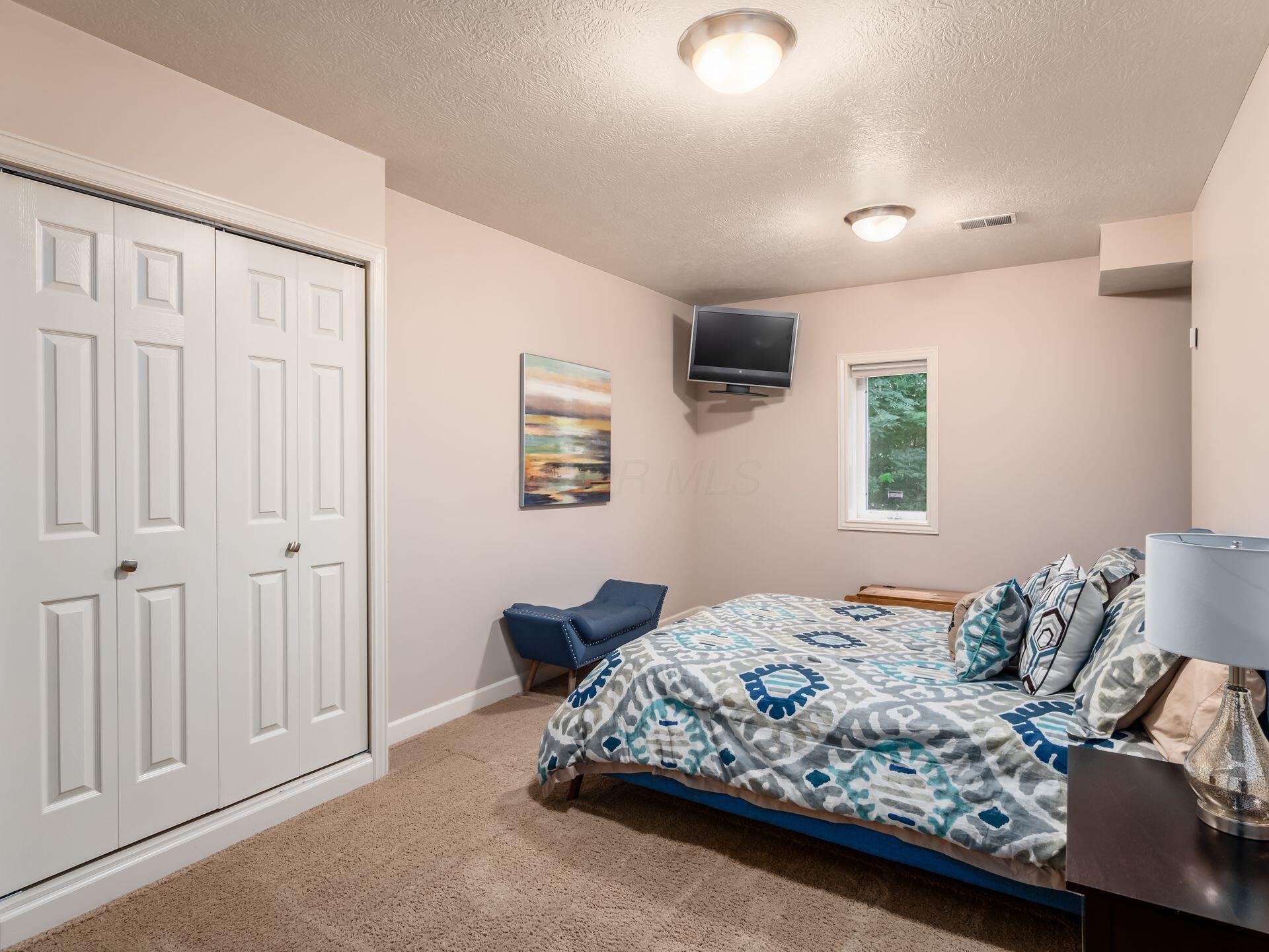 Dublin, Ohio 43016, United States, 4 Bedrooms Bedrooms, ,4 BathroomsBathrooms,Residential,Contingent,157641