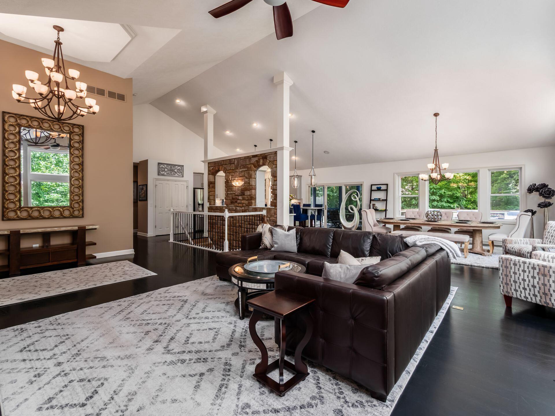 Dublin, Ohio 43016, United States, 4 Bedrooms Bedrooms, ,4 BathroomsBathrooms,Residential,Contingent,157641