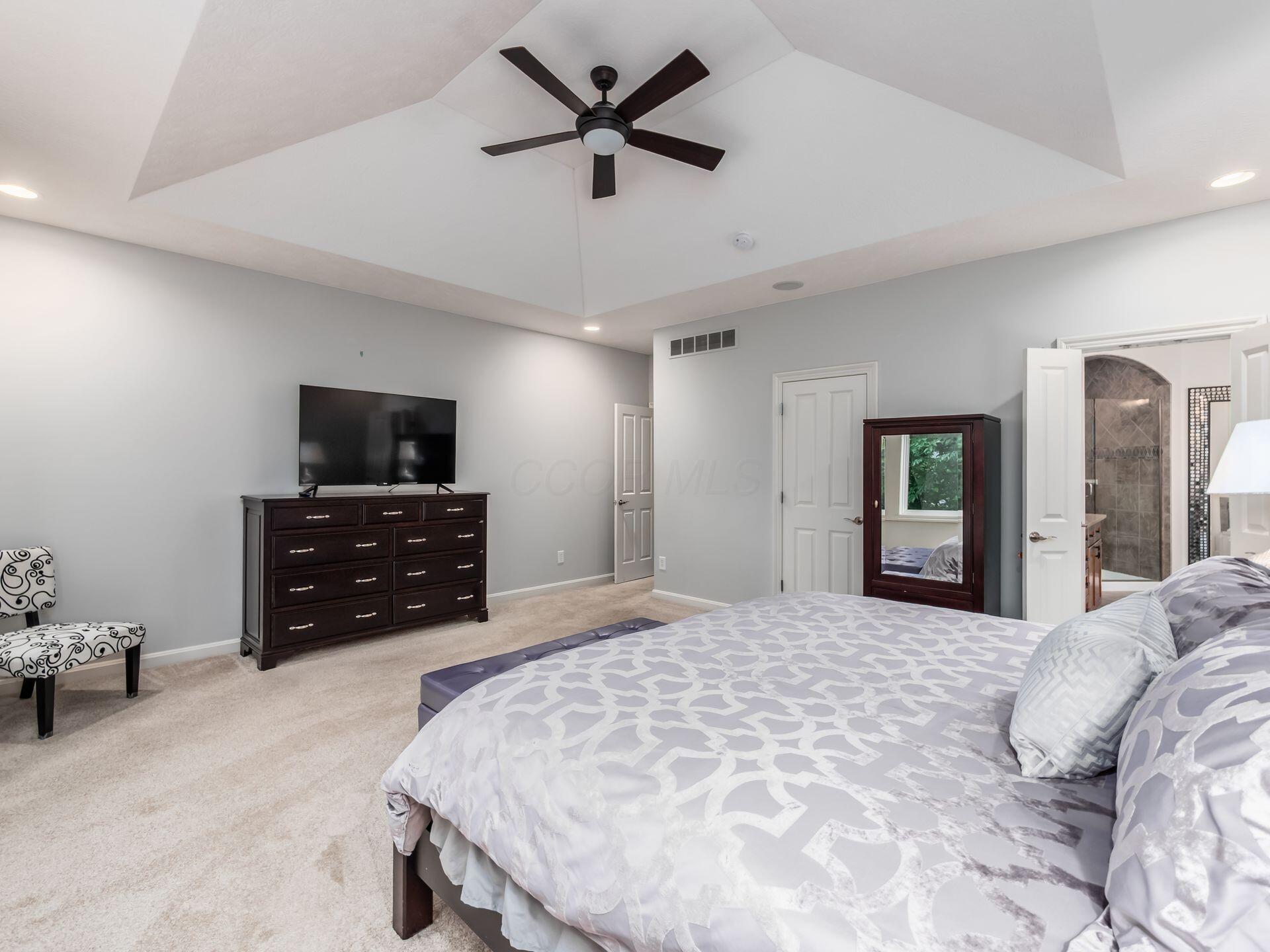 Dublin, Ohio 43016, United States, 4 Bedrooms Bedrooms, ,4 BathroomsBathrooms,Residential,Contingent,157641