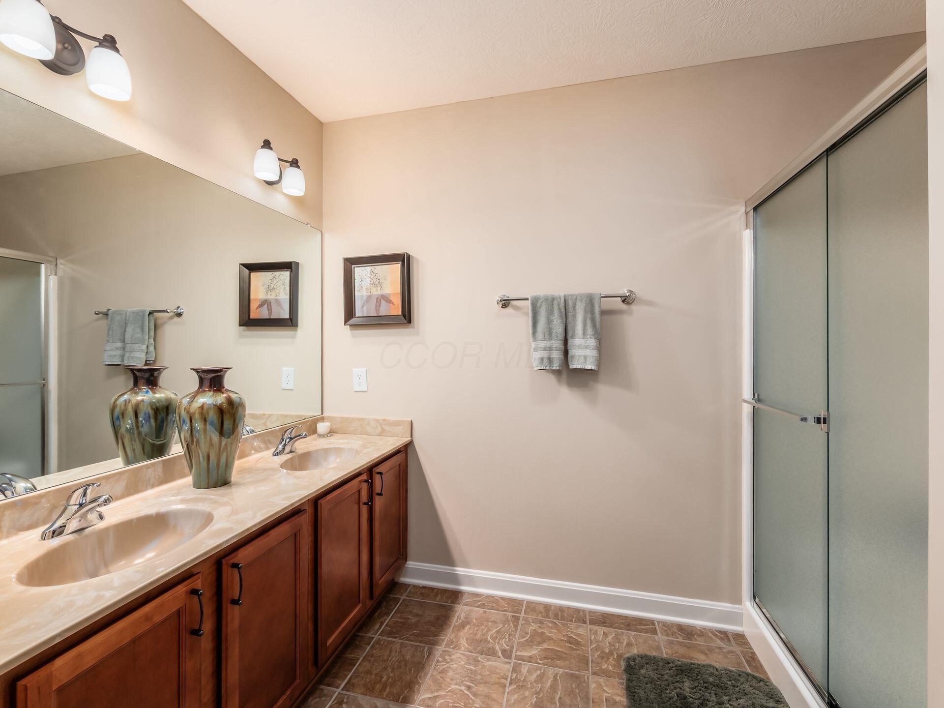 Dublin, Ohio 43016, United States, 4 Bedrooms Bedrooms, ,4 BathroomsBathrooms,Residential,Contingent,157641