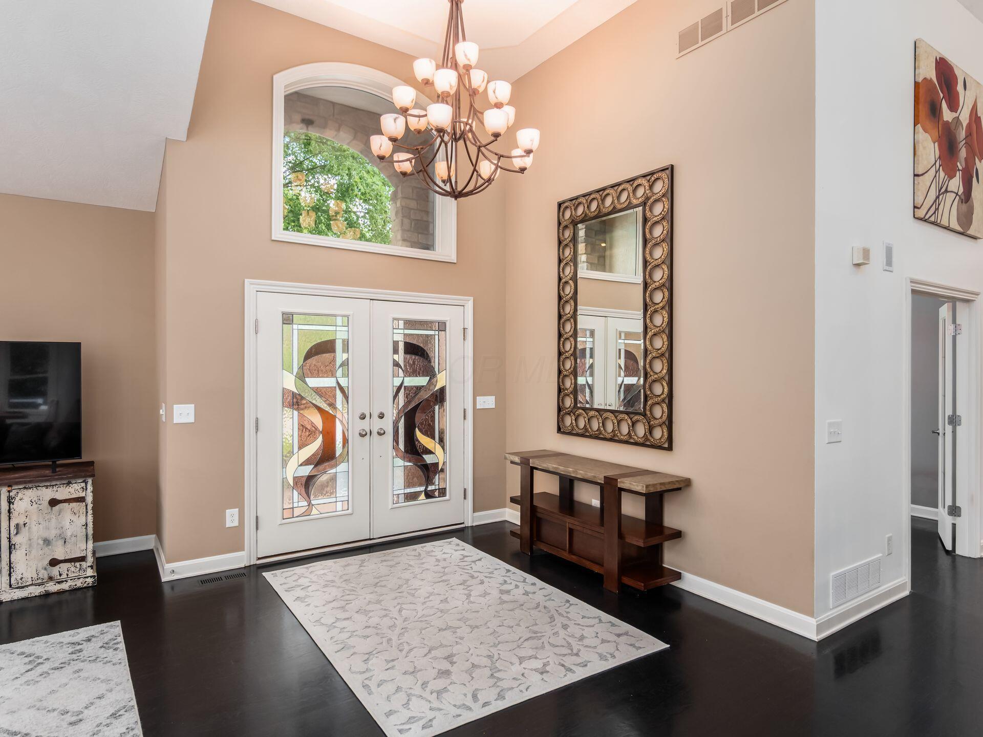 Dublin, Ohio 43016, United States, 4 Bedrooms Bedrooms, ,4 BathroomsBathrooms,Residential,Contingent,157641