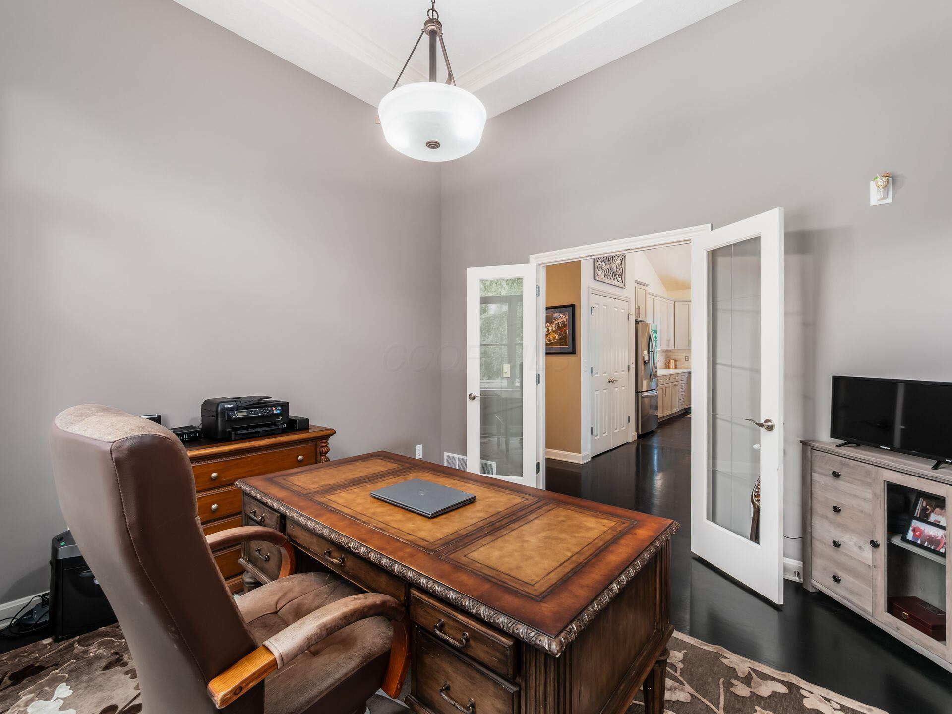 Dublin, Ohio 43016, United States, 4 Bedrooms Bedrooms, ,4 BathroomsBathrooms,Residential,Contingent,157641