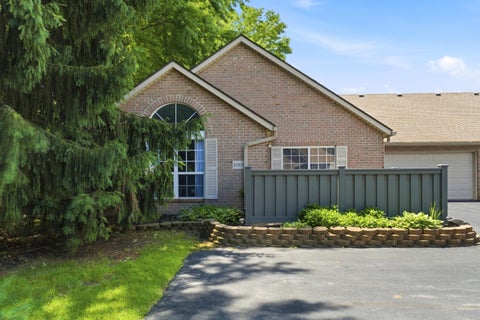 Condo For Sale - 6069 Blendon Chase Drive #17<br/> Westerville, OH 43081