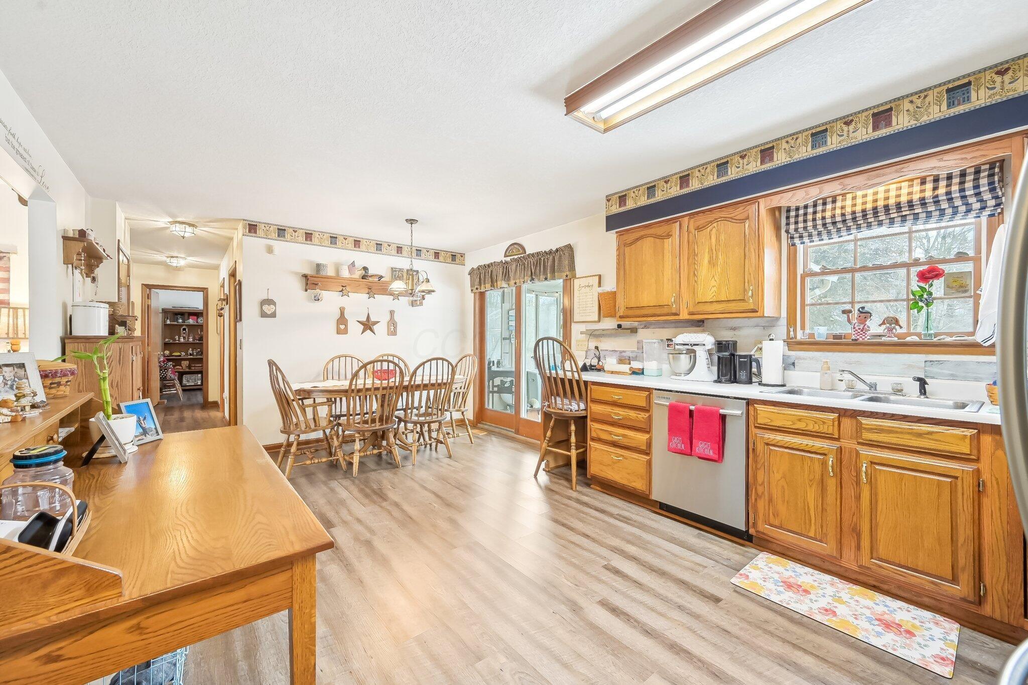 6595 Pleasant Valley Road, Frazeysburg, Ohio image 20