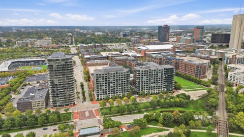 Tiny photo for 250 W Spring Street 916 #916, Columbus, OH 43215 (MLS # 226036403)