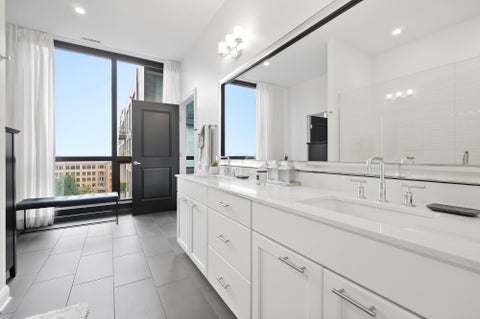 Tiny photo for 250 W Spring Street 916 #916, Columbus, OH 43215 (MLS # 226036403)