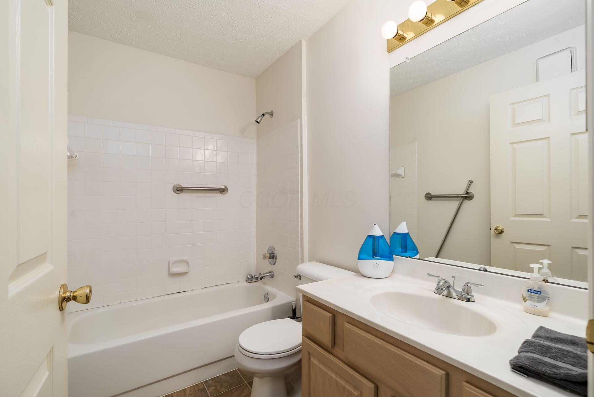 2323 Vicente Court #102, Columbus, Ohio image 16