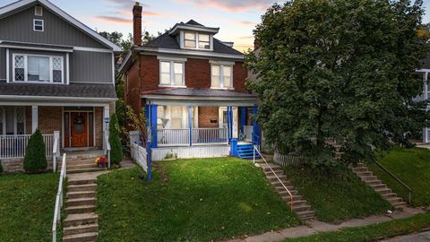 Photo of 1225 E Livingston Avenue, Columbus, OH 43205 (MLS # 226002000)