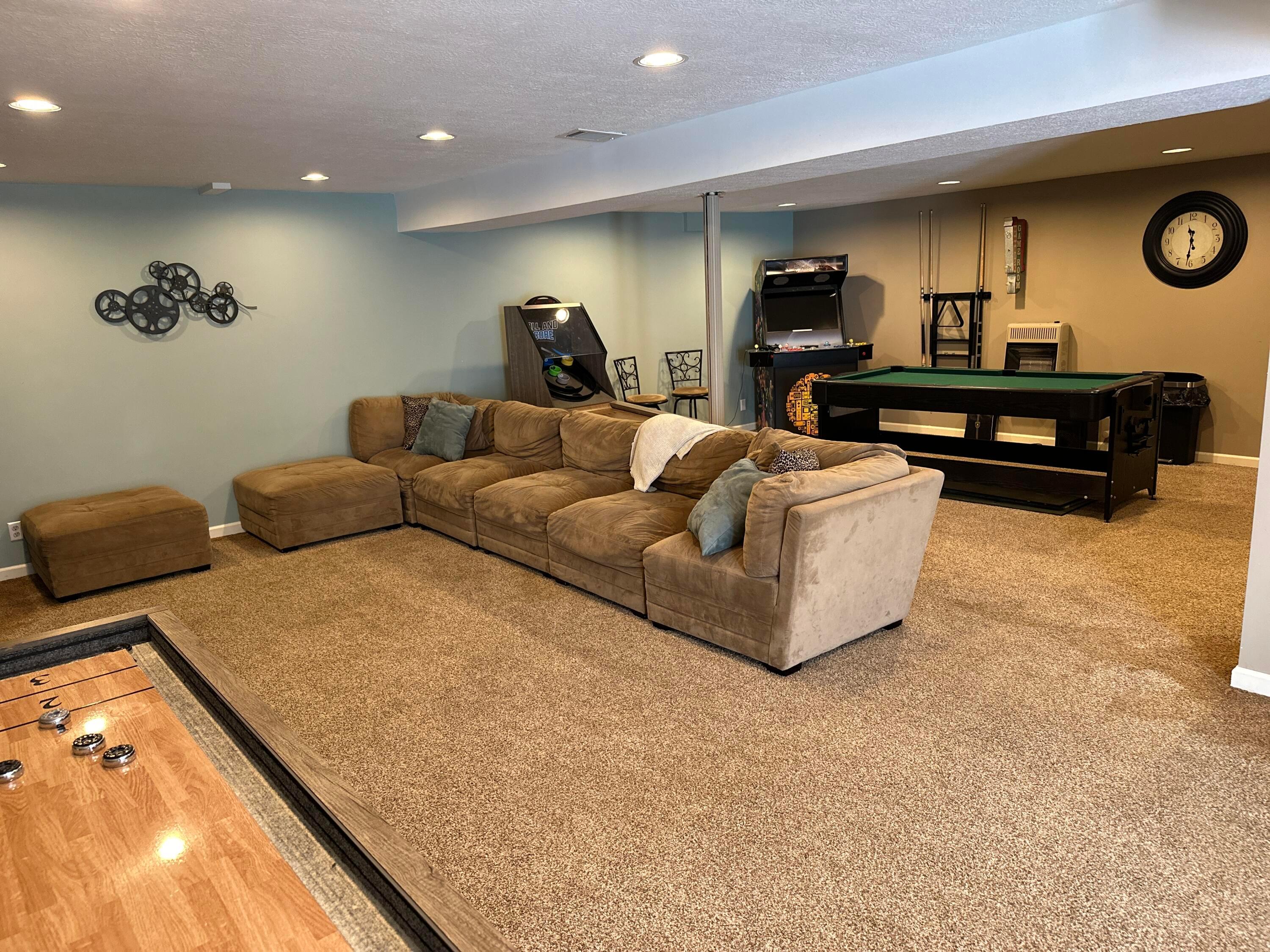 1048 Parkway Drive, Logan, Ohio image 24