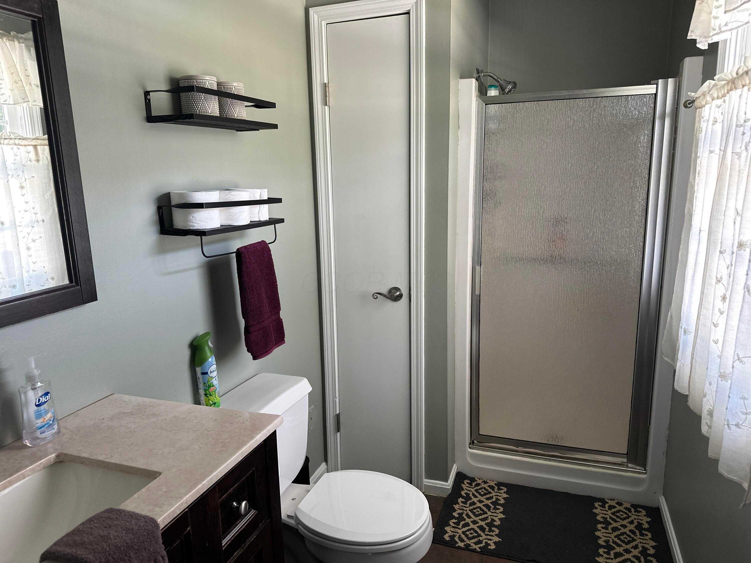 1048 Parkway Drive, Logan, Ohio image 14