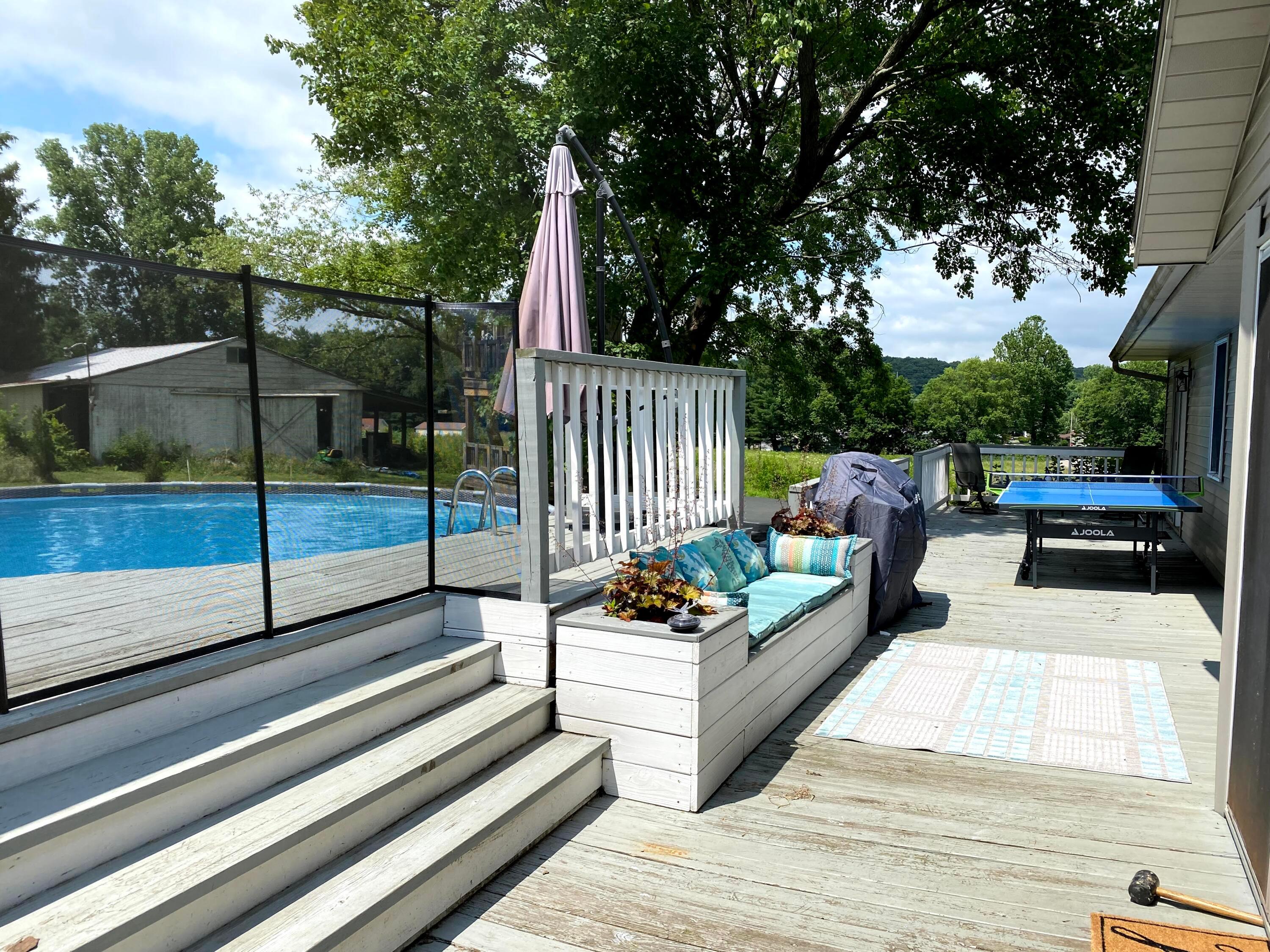 1048 Parkway Drive, Logan, Ohio image 2