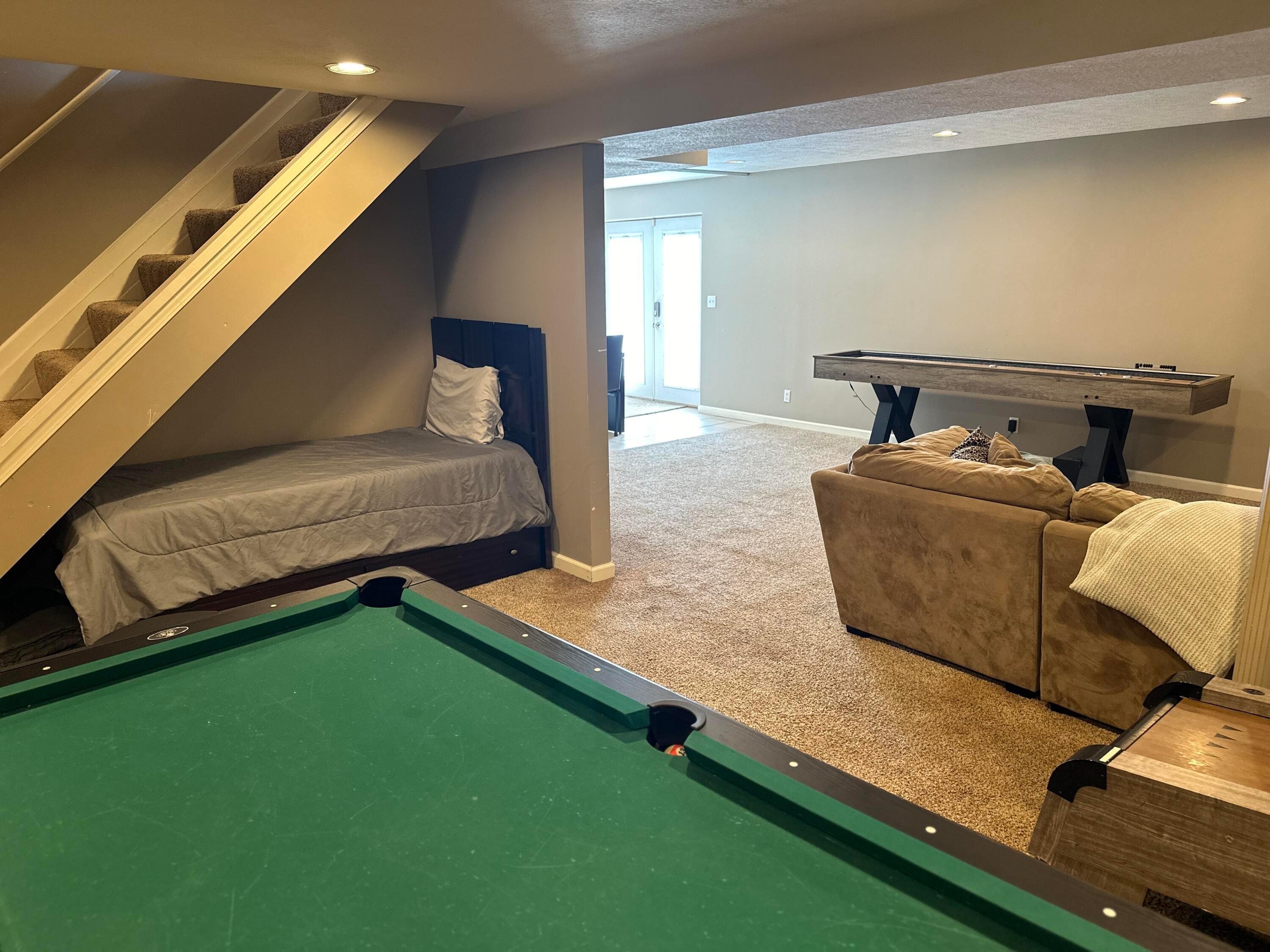 1048 Parkway Drive, Logan, Ohio image 19