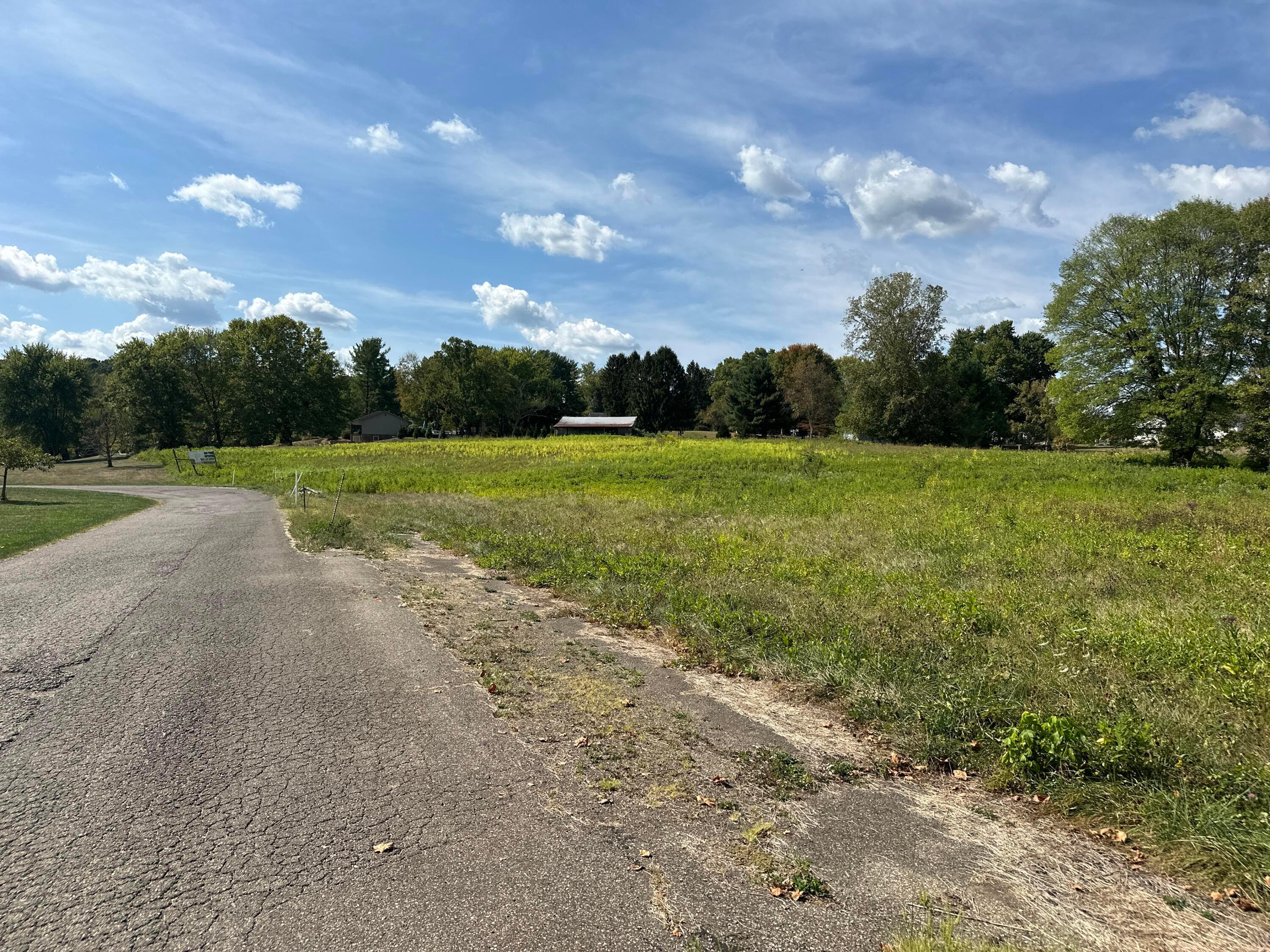 1048 Parkway Drive, Logan, Ohio image 38