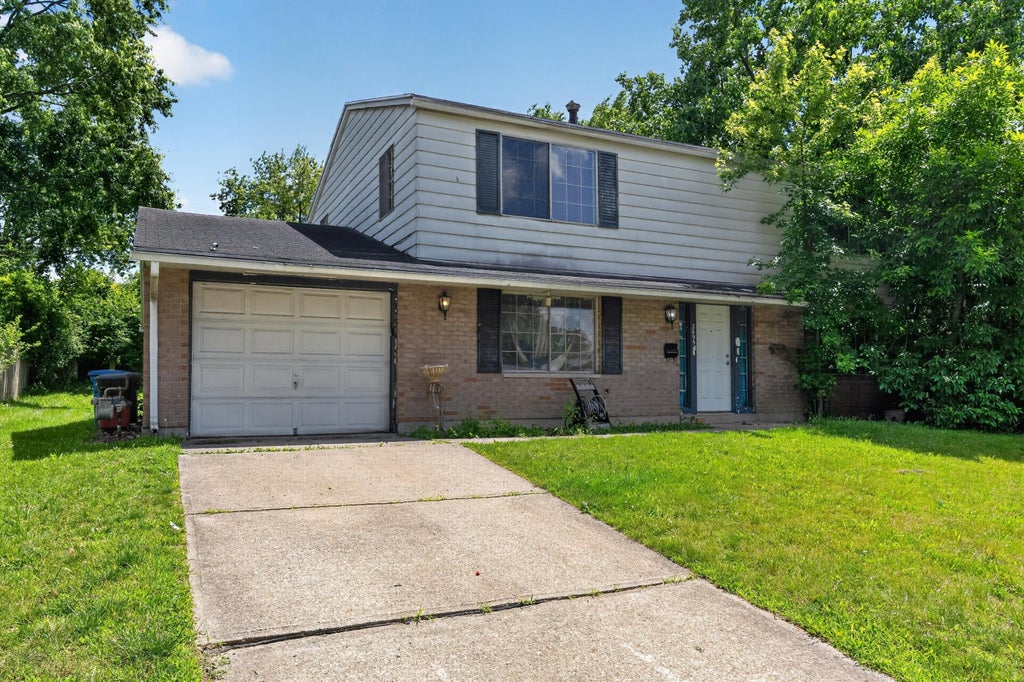 Photo of 3695 Paris Boulevard, Westerville, OH 43081 (MLS # 226020429)