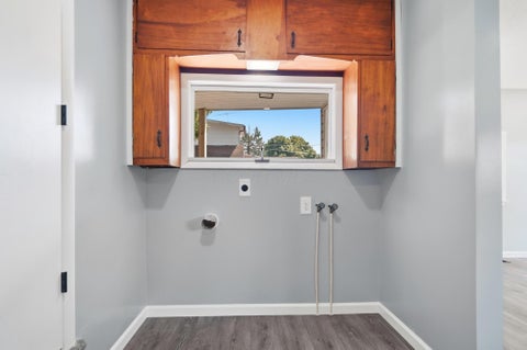 Tiny photo for 7 Maple Street, Jeffersonville, OH 43128 (MLS # 226033917)