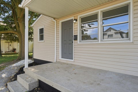 Tiny photo for 7 Maple Street, Jeffersonville, OH 43128 (MLS # 226033917)