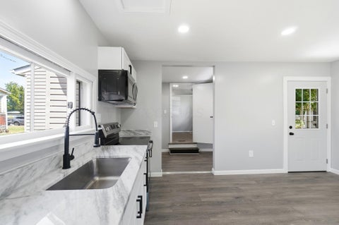 Tiny photo for 7 Maple Street, Jeffersonville, OH 43128 (MLS # 226033917)