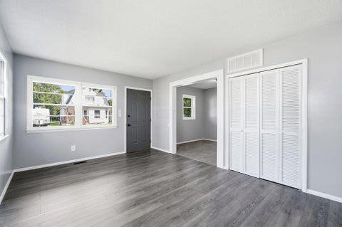 Tiny photo for 7 Maple Street, Jeffersonville, OH 43128 (MLS # 226033917)