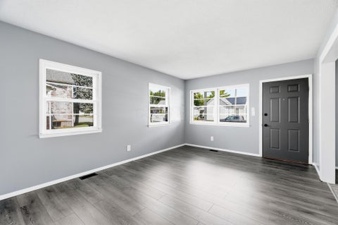 Tiny photo for 7 Maple Street, Jeffersonville, OH 43128 (MLS # 226033917)