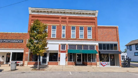 Photo of 337 Jefferson Street, Greenfield, OH 45123 (MLS # 226038360)