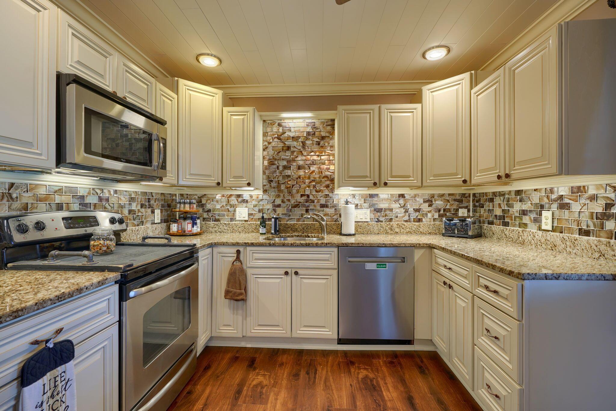 1352 Oak Knoll Court, Marysville, Ohio image 15