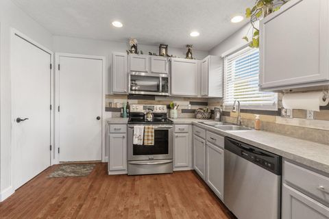 Tiny photo for 159 Overtrick Drive, Delaware, OH 43015 (MLS # 225039622)