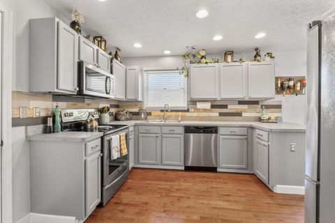 Tiny photo for 159 Overtrick Drive, Delaware, OH 43015 (MLS # 225039622)