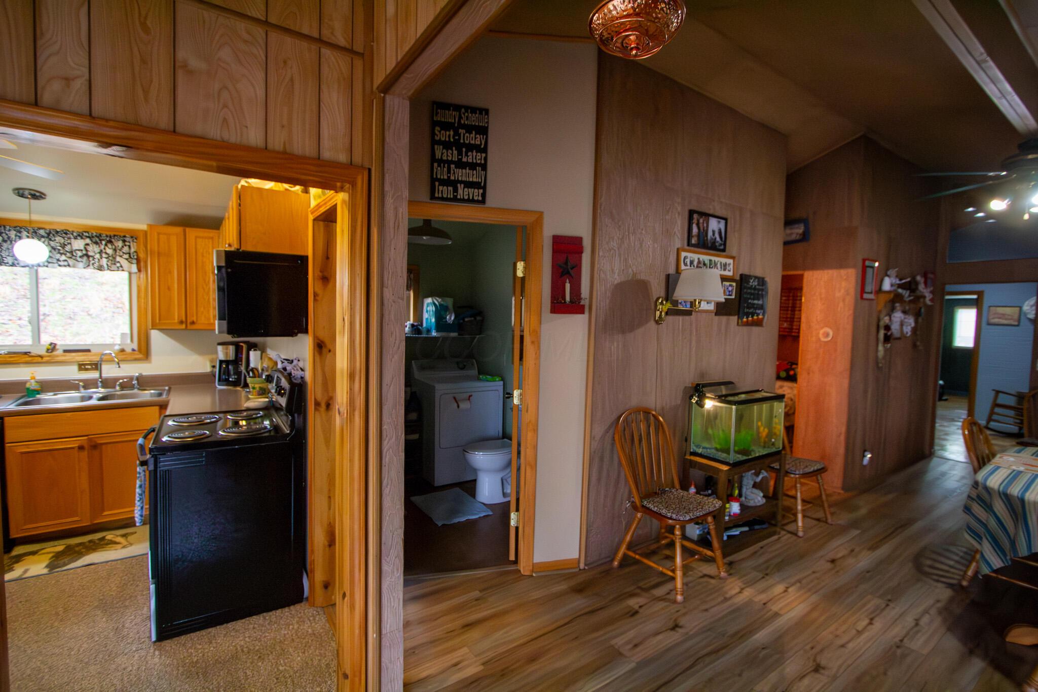 36 Seneca Lane, Sugar Grove, Ohio image 31