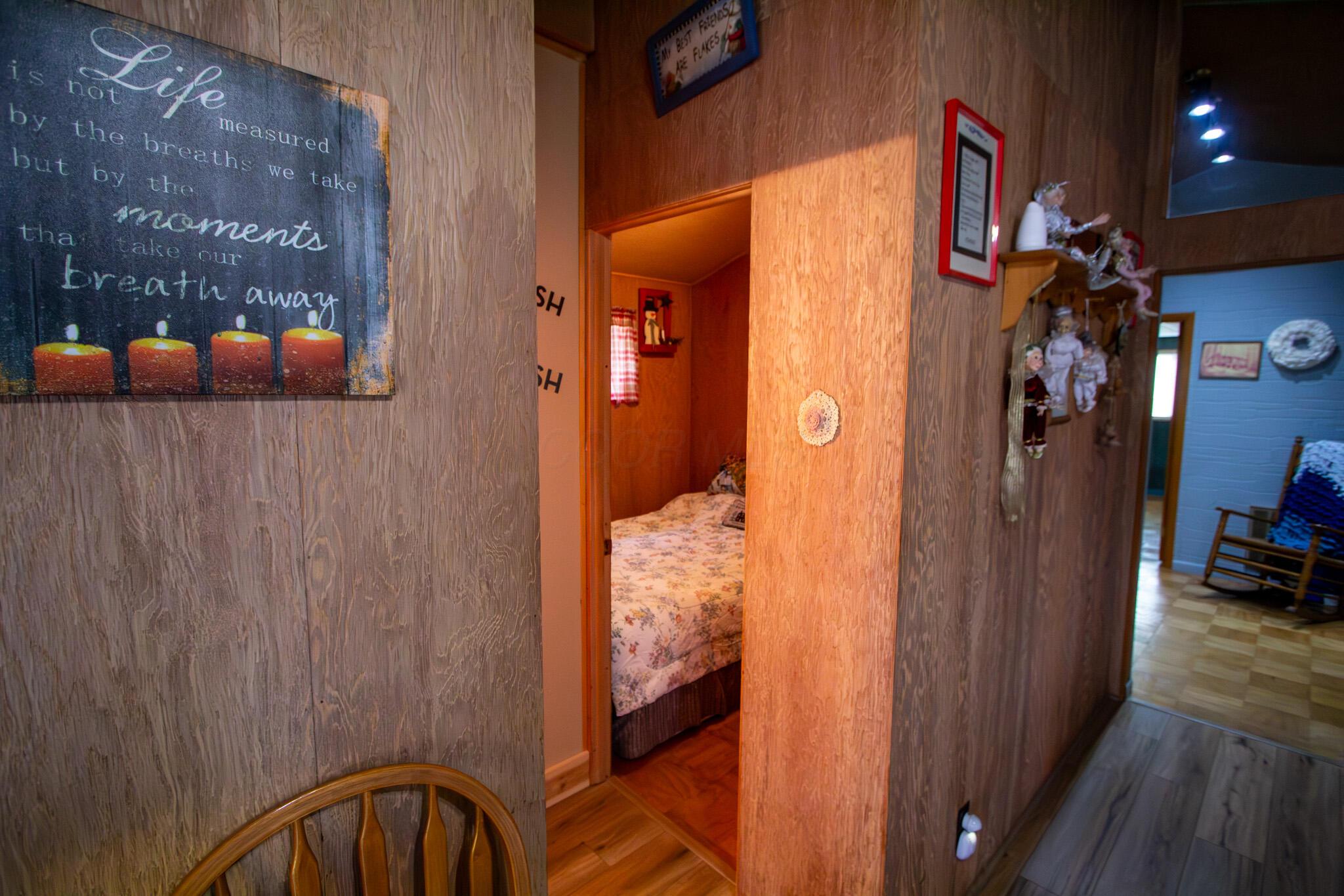 36 Seneca Lane, Sugar Grove, Ohio image 19