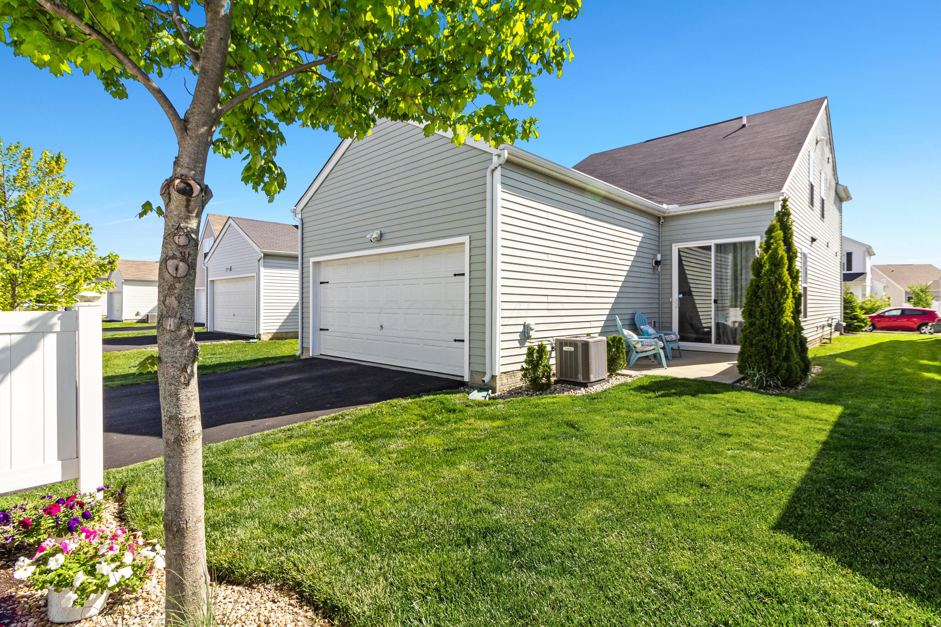 5443 Goose Falls Drive, Dublin, Ohio image 23