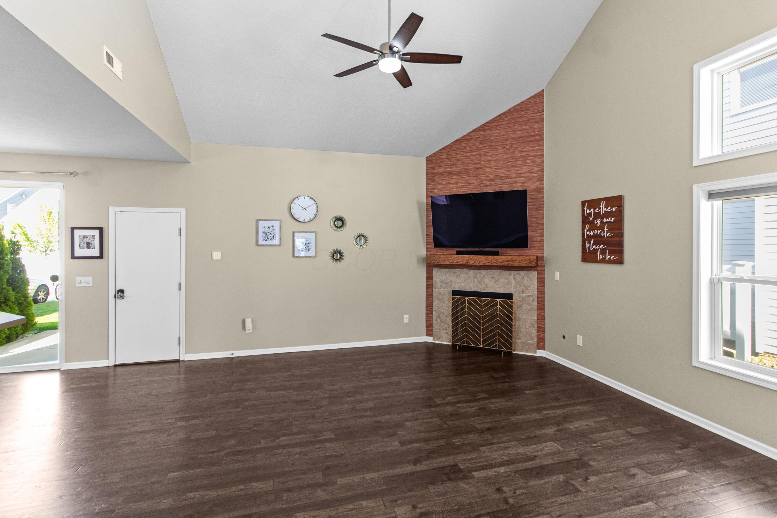 5443 Goose Falls Drive, Dublin, Ohio image 3
