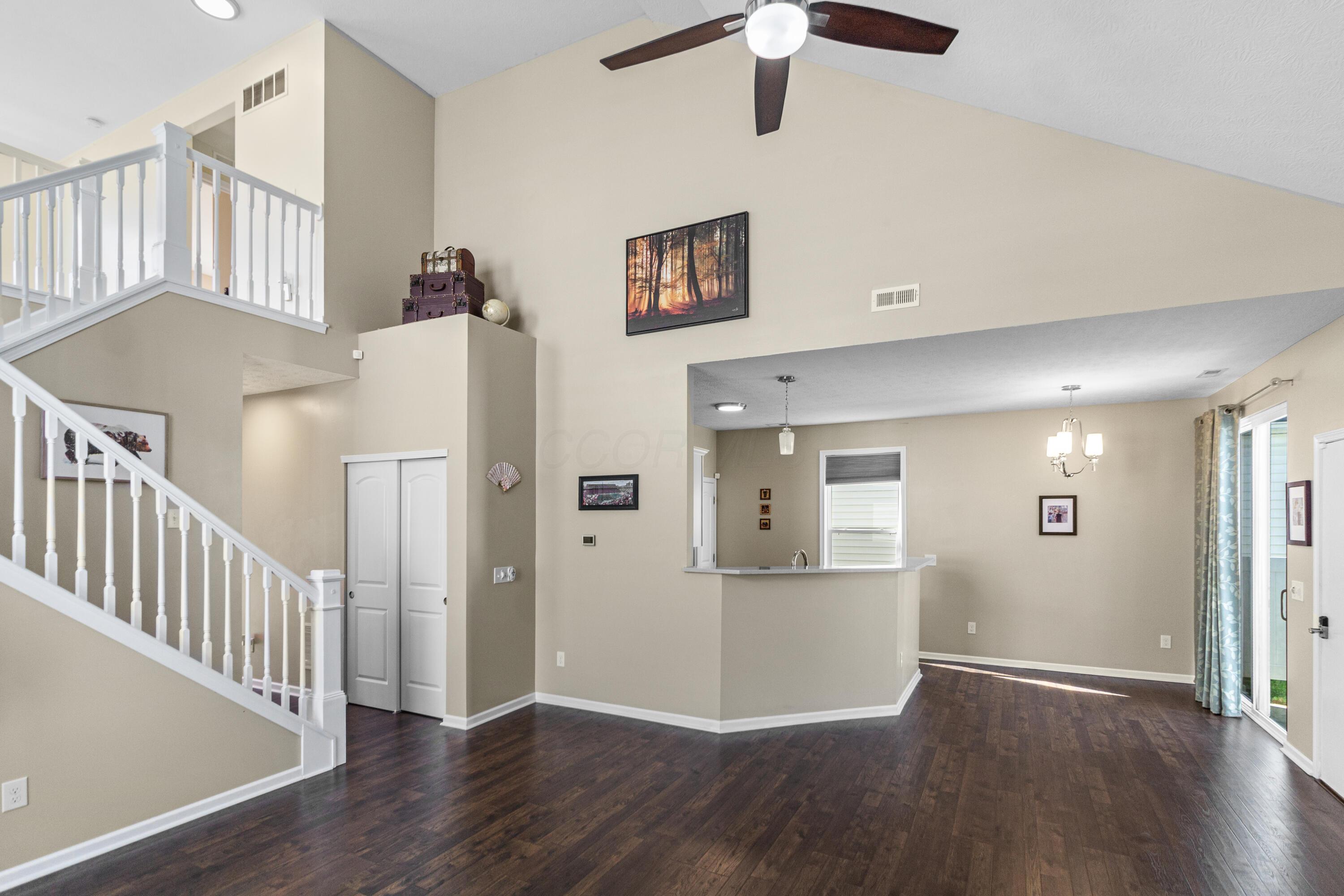 5443 Goose Falls Drive, Dublin, Ohio image 4