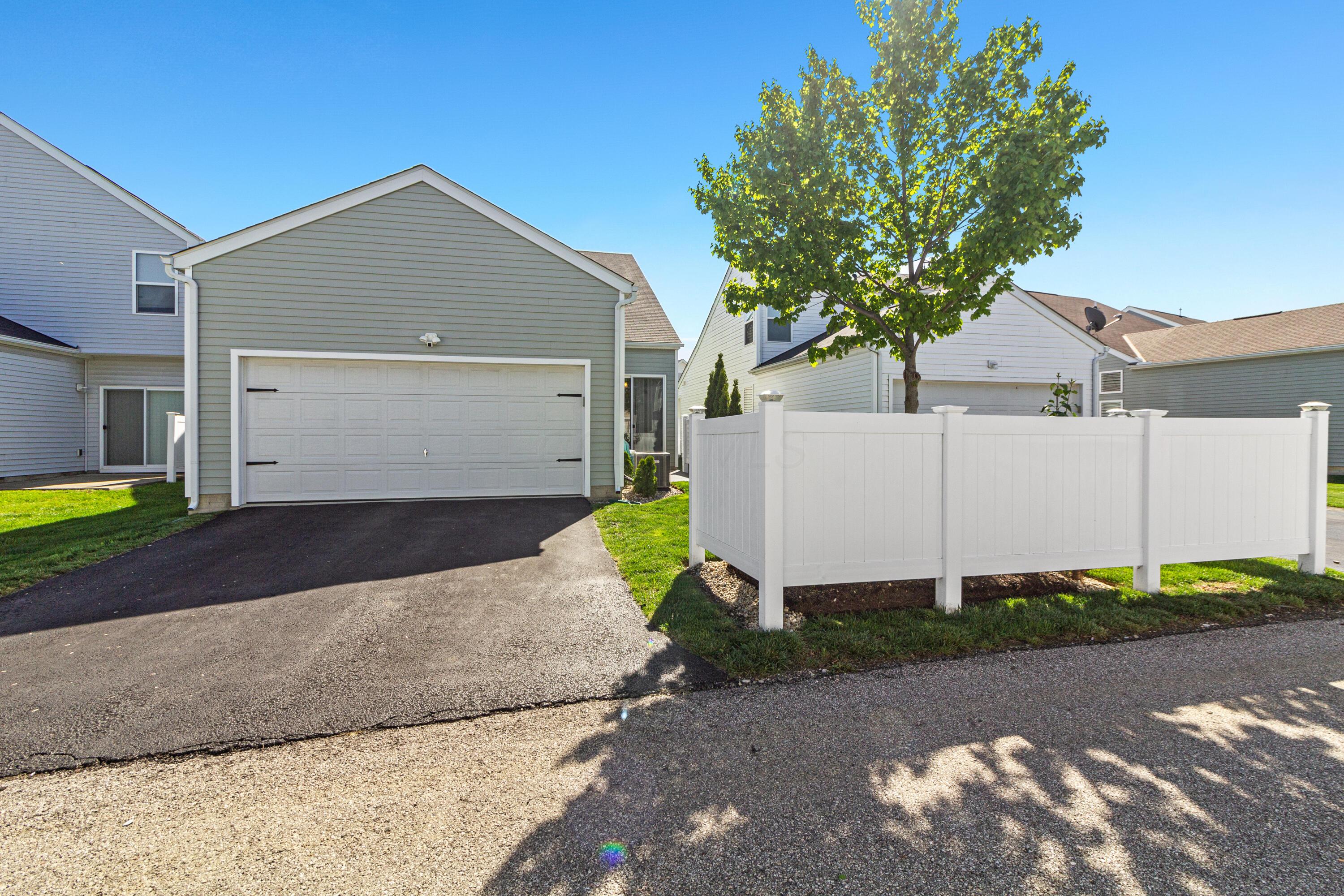 5443 Goose Falls Drive, Dublin, Ohio image 24