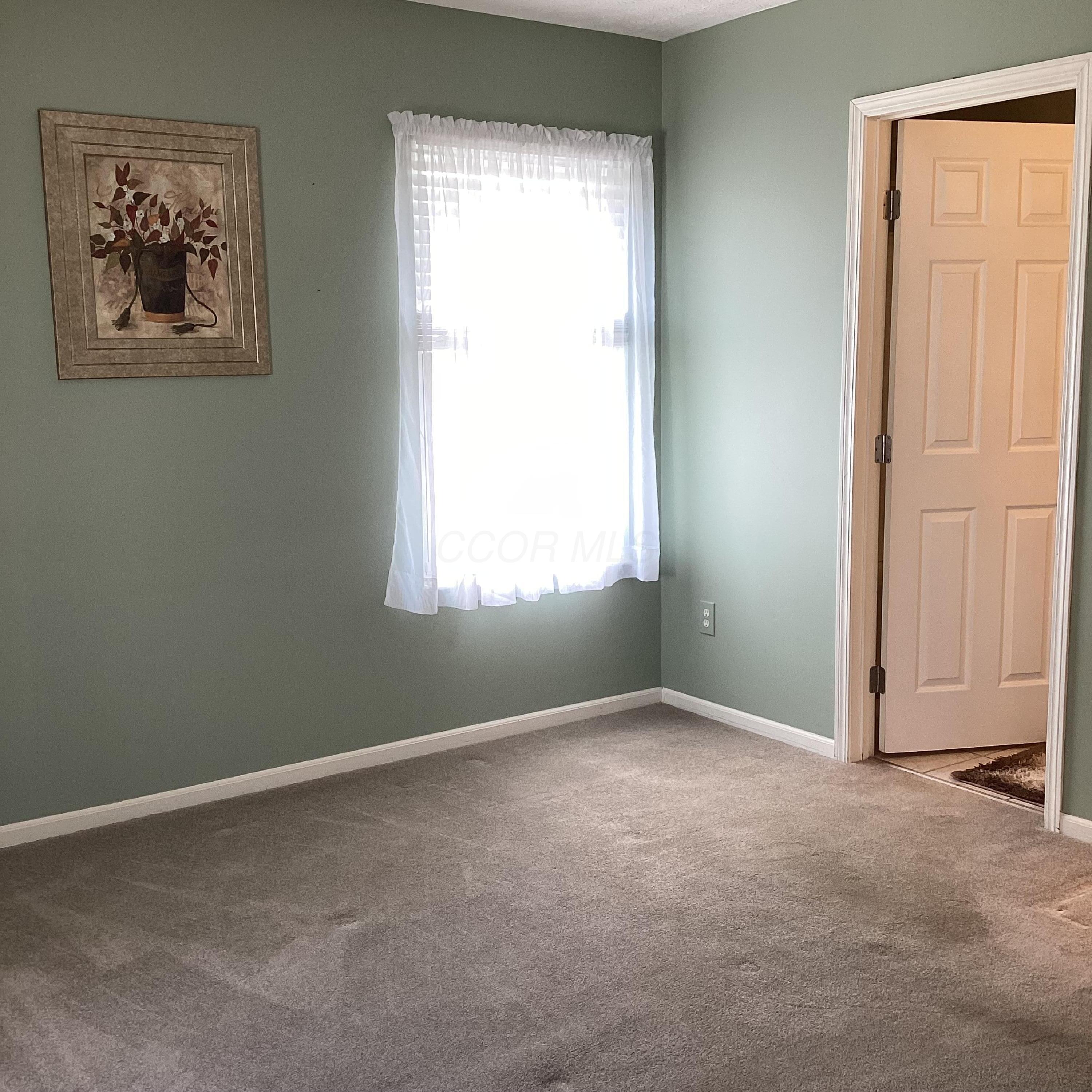 4407 Culburn Park Drive, Grove City, Ohio image 6