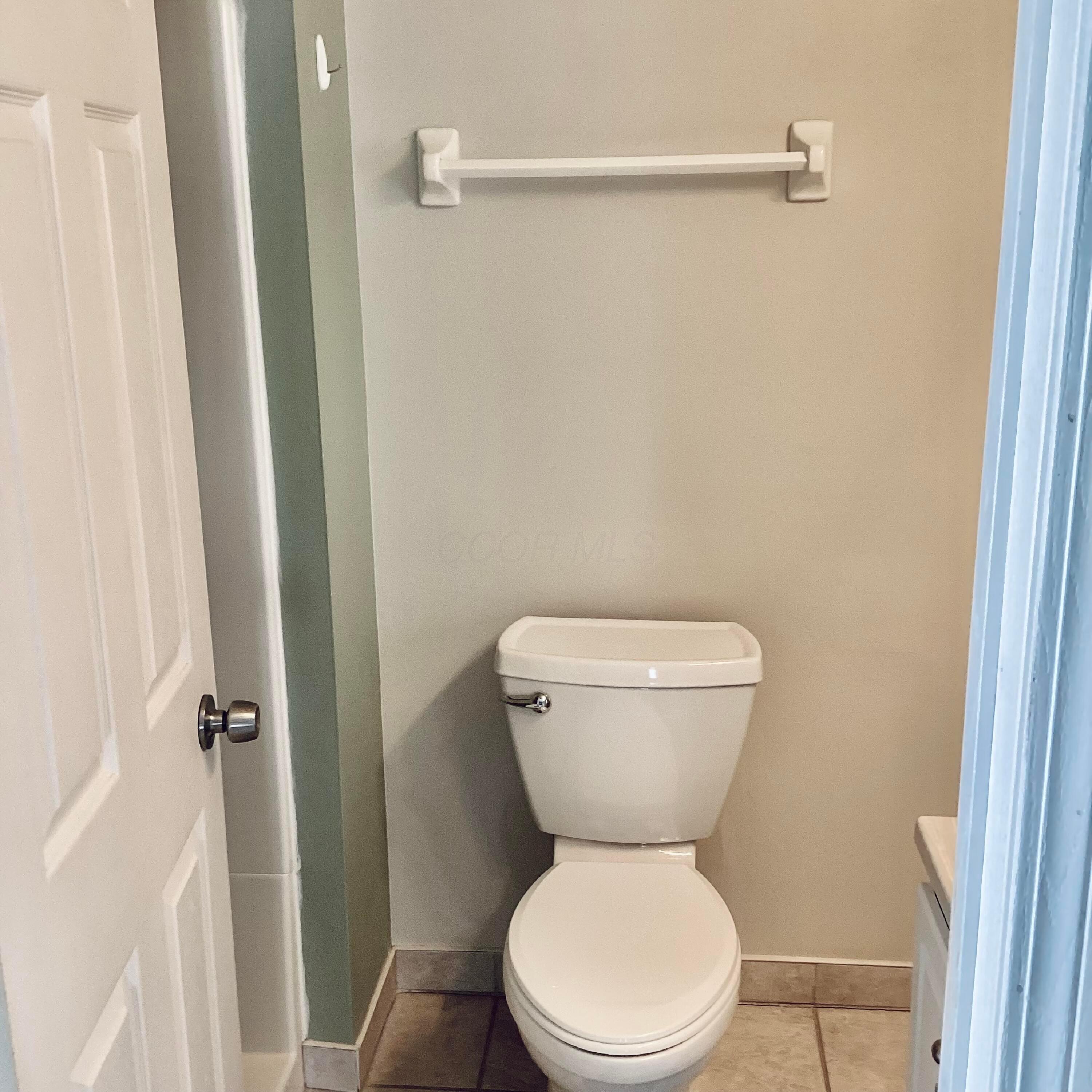 4407 Culburn Park Drive, Grove City, Ohio image 13