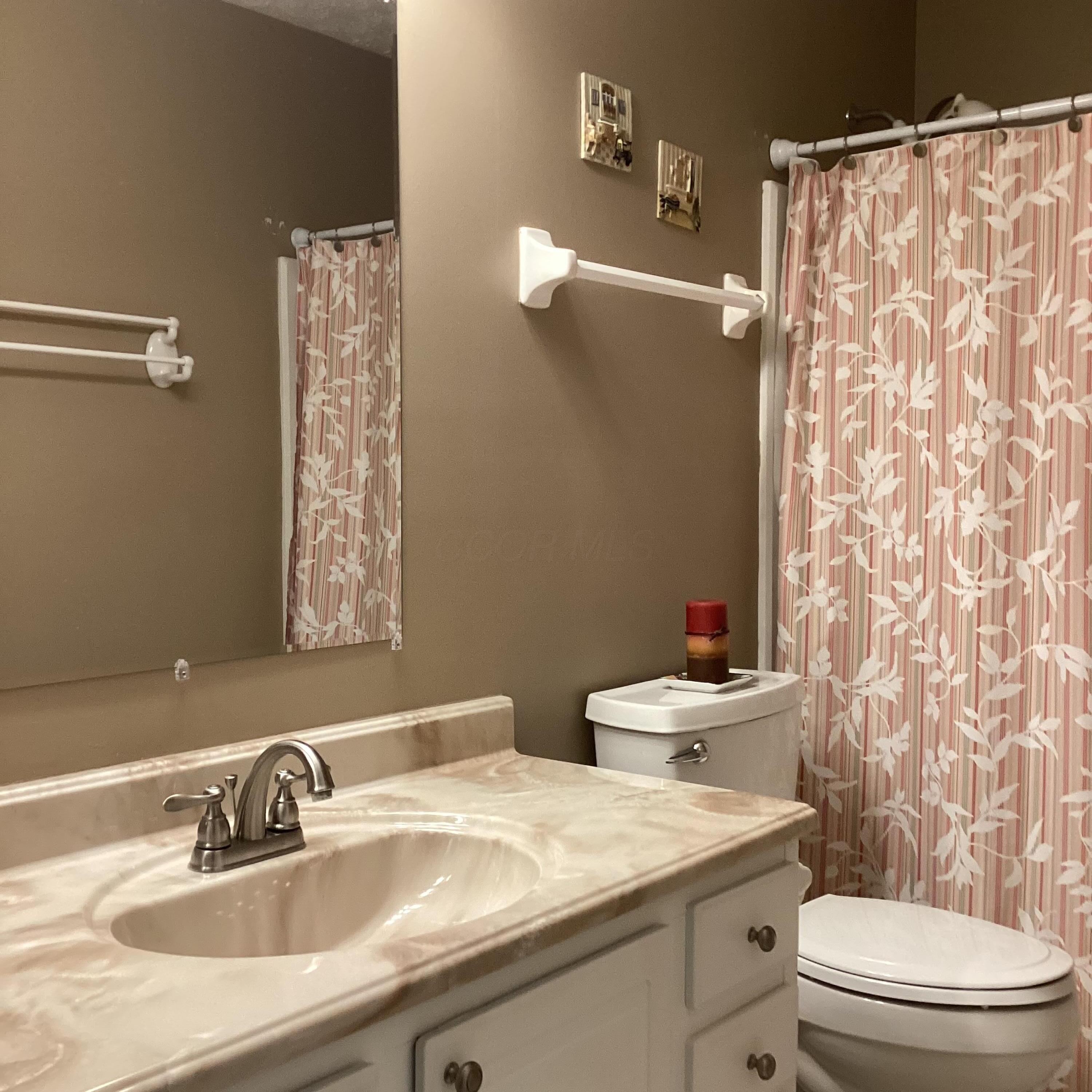 4407 Culburn Park Drive, Grove City, Ohio image 16